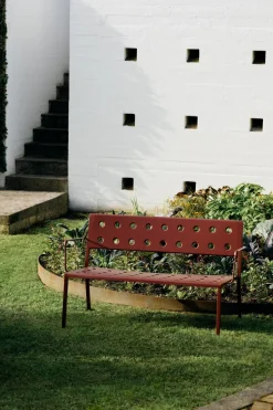 HAY Sofás De Exterior<Banco Balcony Lounge con reposabrazos 121,5×69 cm, hierro Rojo