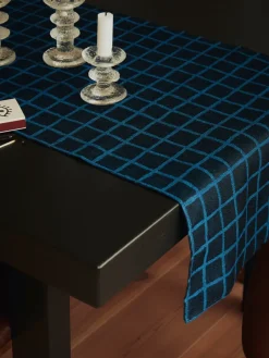 Fine Little Day Caminos De Mesa|Caminos De Mesa<Camino de mesa Rutig jacquard 45x150 cm, Blue-black AzulNegro