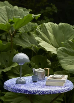 &Tradition Lámparas Portátiles|Lámparas De Mesa Y Escritorio<Lámpara de mesa Flowerpot portable VP9, Stone blue Azul