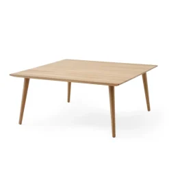 &Tradition Mesa de centro In Between SK24 90 x 90 cm, Roble barnizado Beige Best