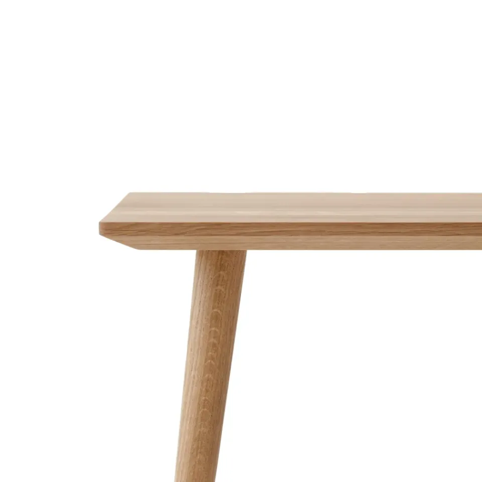 &Tradition Mesa de centro In Between SK24 90 x 90 cm, Roble barnizado Beige Best