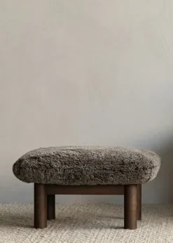 Audo Copenhagen Sillones Y Reposapiés<Reposapiés Brasilia, Piel de oveja root -roble oscuro Marrón