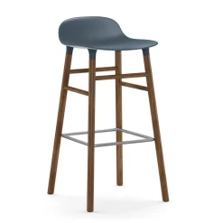 Normann Copenhagen Taburetes Altos<Taburete de bar Form Chair con patas de nogal, Azul