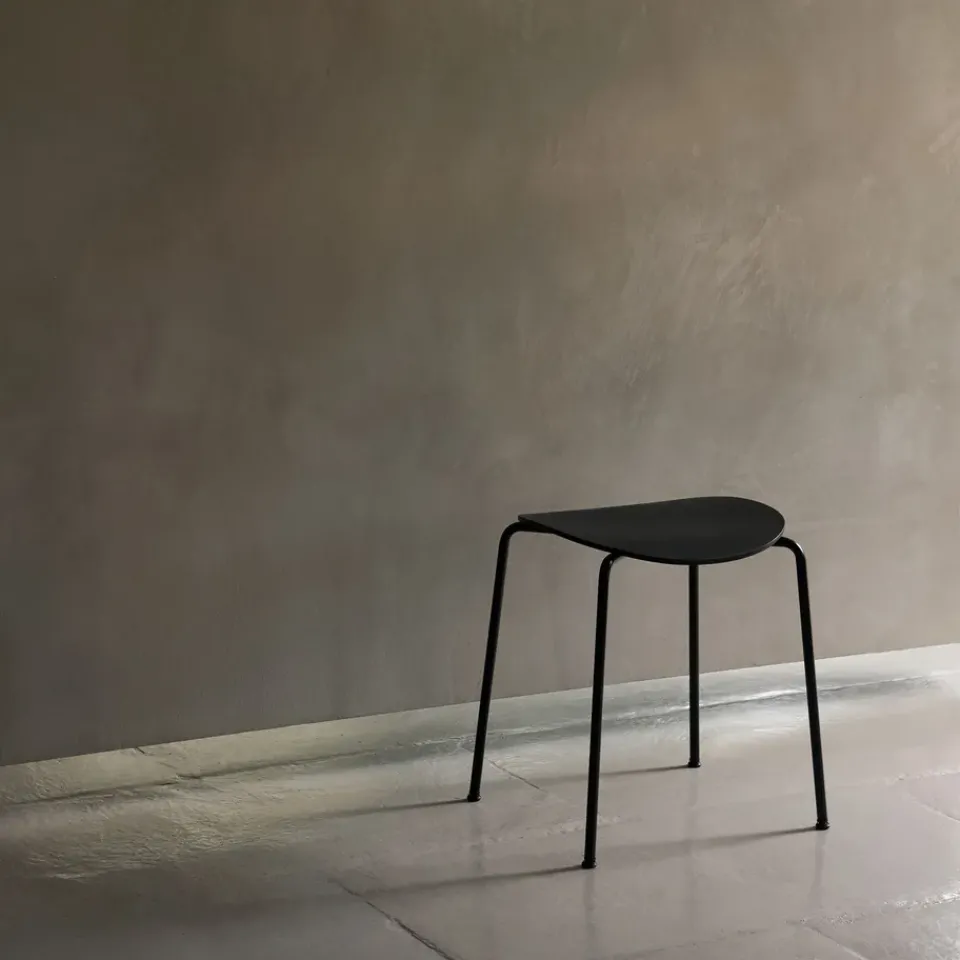 &Tradition Taburetes<Taburete Pavilion AV36, Black-black lacquered oak Negro
